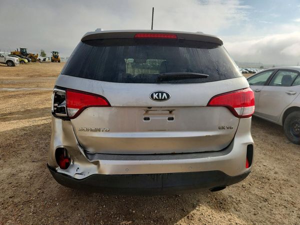 2015 KIA SORENTO GLS