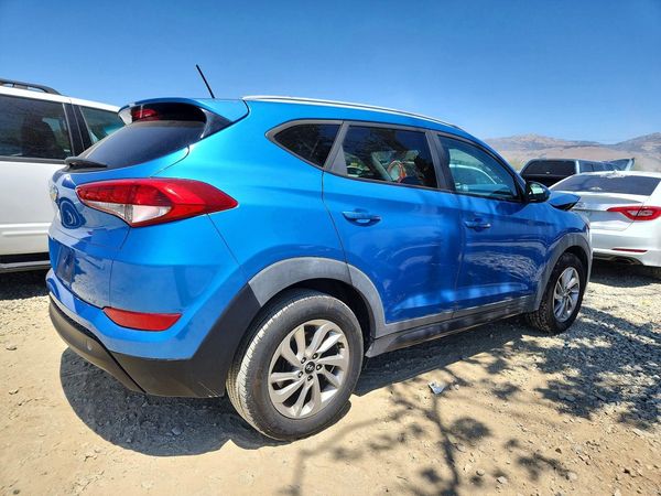 2016 HYUNDAI TUCSON