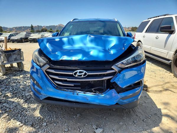 2016 HYUNDAI TUCSON