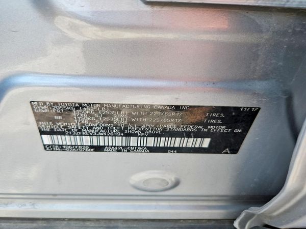 2018 TOYOTA RAV4 LE