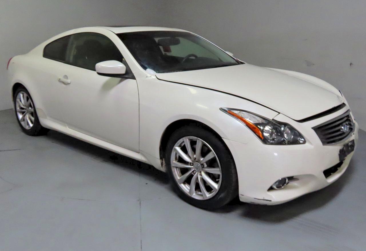 2015 INFINITI Q60 COUPE