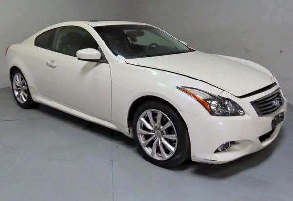 2015 INFINITI Q60 COUPE