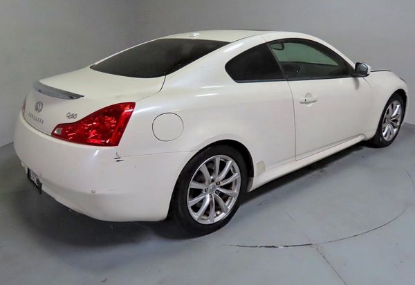 2015 INFINITI Q60 COUPE