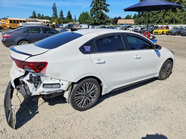 2024 KIA FORTE GT Line