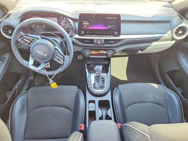 2024 KIA FORTE GT Line