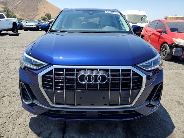 2024 AUDI Q3