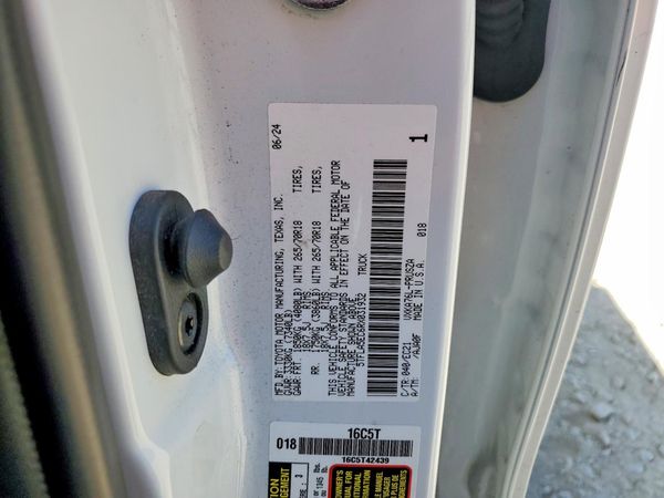 2024 TOYOTA TUNDRA SR5
