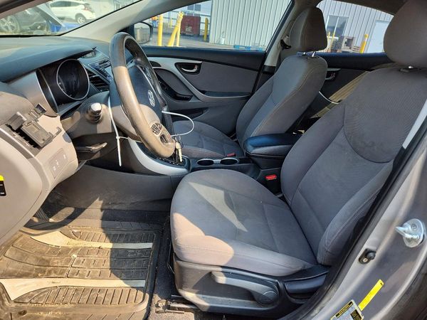 2014 HYUNDAI ELANTRA GLS (Middle)