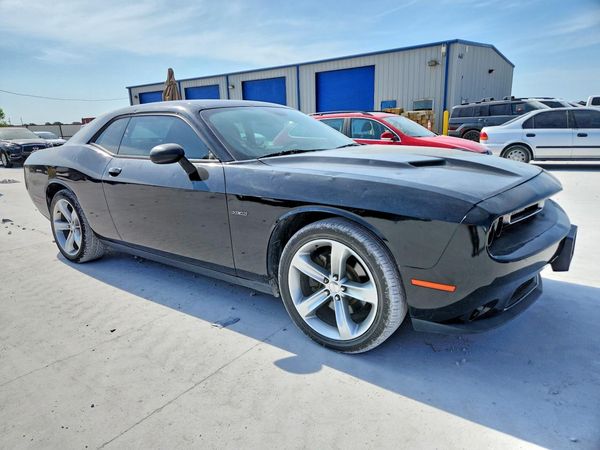 2016 DODGE CHALLENGER SXT Plus