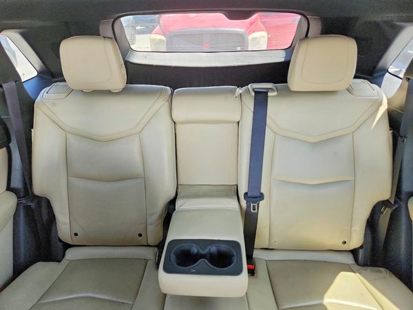 2017 CADILLAC XT5
