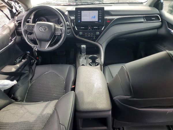 2021 TOYOTA CAMRY SE + Convenient Pkg — CKPT