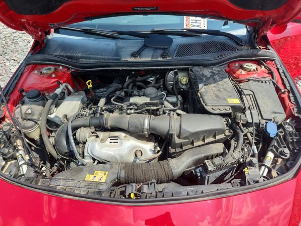 2014 MERCEDES-BENZ CLA-CLASS CLA250 4MATIC — Engine bay
