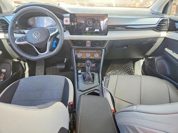 2025 VOLKSWAGEN TAOS S