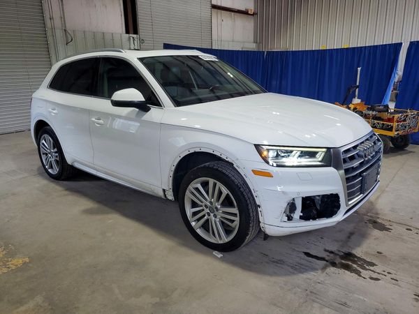 2018 AUDI Q5 quattro Prestige