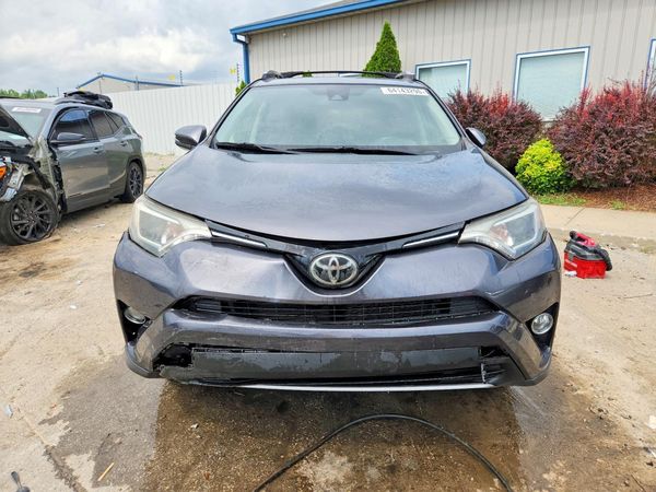 2018 TOYOTA RAV4 Adventure/XLE