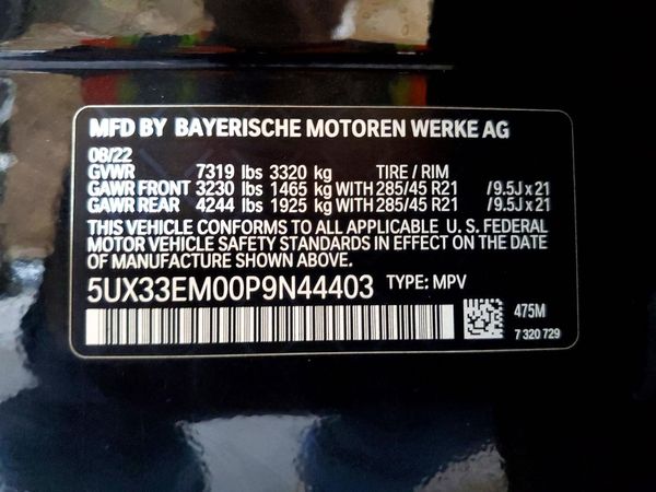 2023 BMW X7 M60i