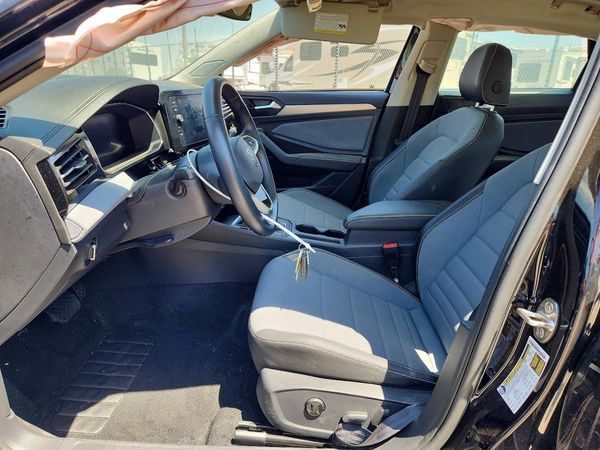 2025 VOLKSWAGEN JETTA