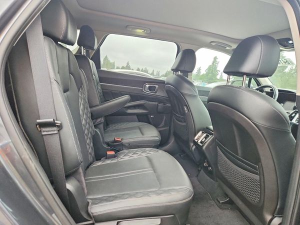 2021 KIA SORENTO SX, SXP