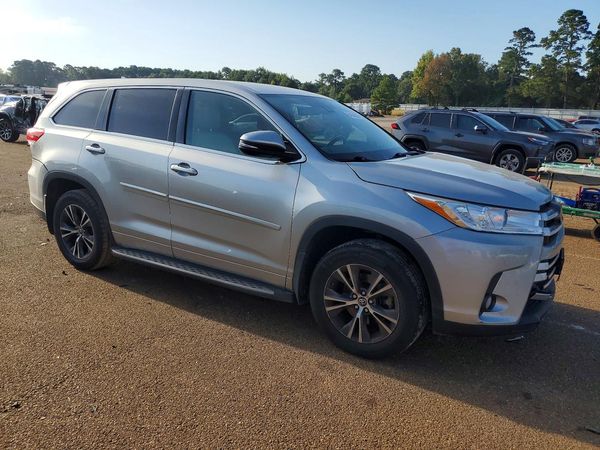 2017 TOYOTA HIGHLANDER