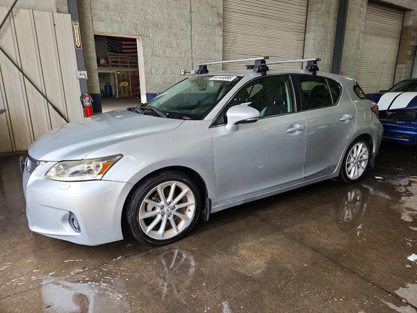 2013 LEXUS CT