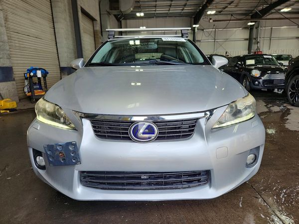 2013 LEXUS CT 200h