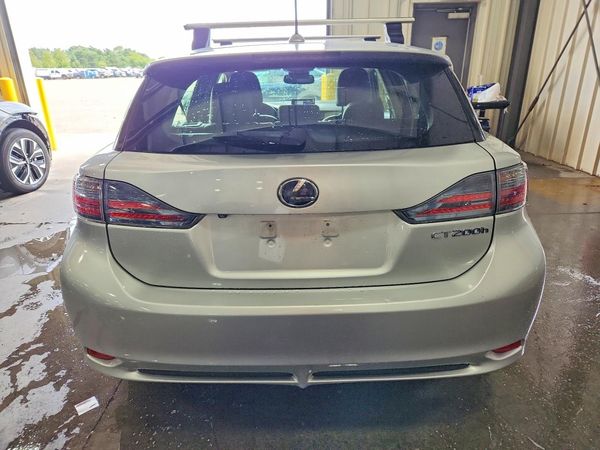 2013 LEXUS CT 200h