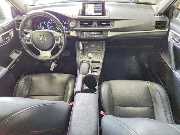 2013 LEXUS CT 200h