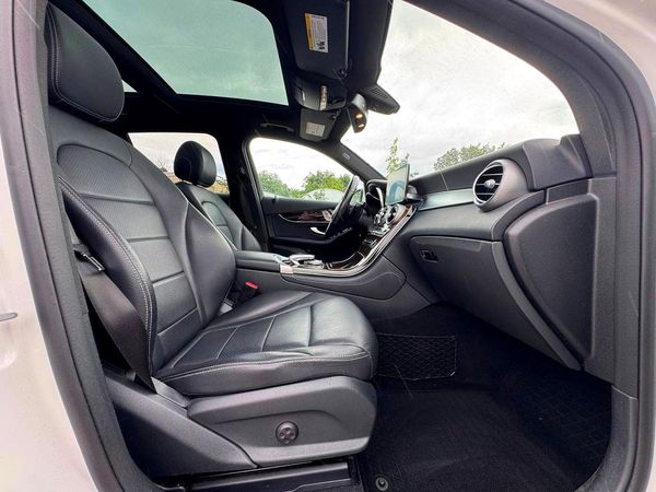 2017 MERCEDES-BENZ GLC GLC300 Base-4M