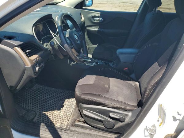 2015 JEEP CHEROKEE LATITUDE 4X4