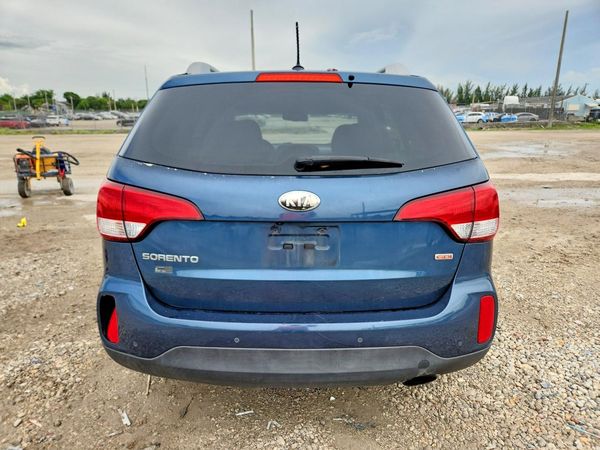 2014 KIA SORENTO Base/ LX