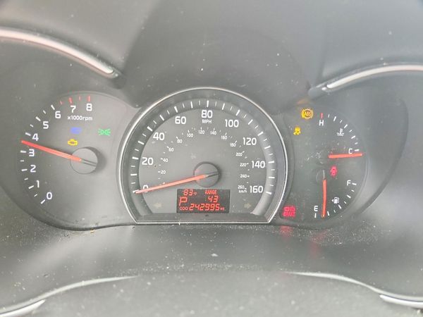 2014 KIA SORENTO Base/ LX