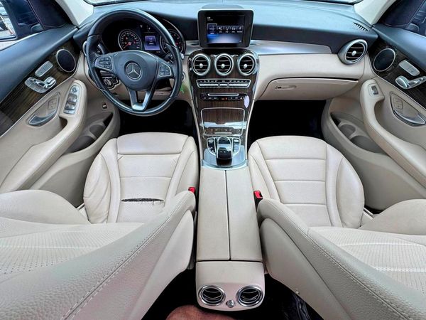2016 MERCEDES-BENZ GLC GLC300 Base-4M