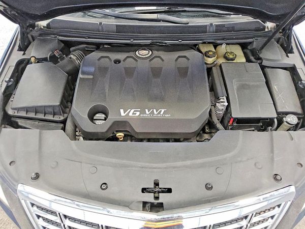 2013 CADILLAC XTS Luxury