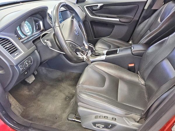 2016 VOLVO XC60 SV33 Premier