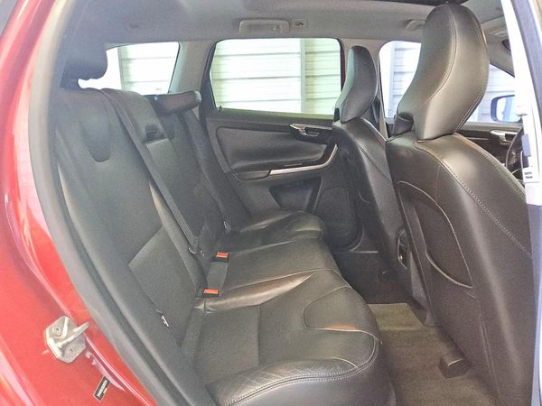 2016 VOLVO XC60 SV33 Premier