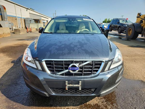 2012 VOLVO XC60