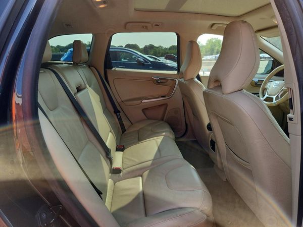 2012 VOLVO XC60