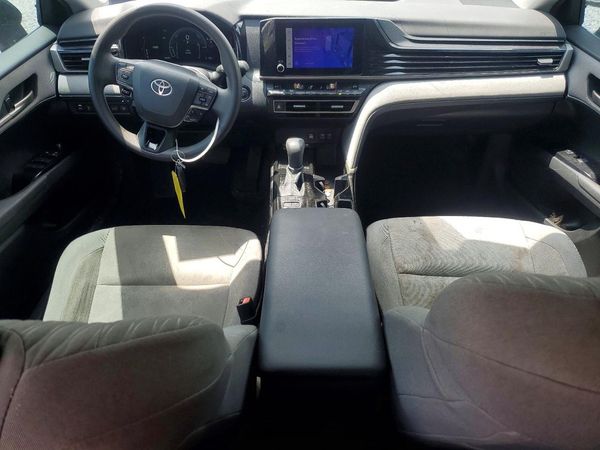 2025 TOYOTA CAMRY