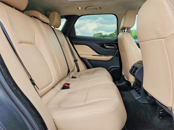 2020 JAGUAR F-PACE Premium