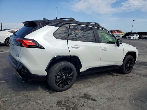 2025 TOYOTA RAV4 XSE