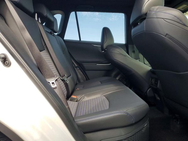 2025 TOYOTA RAV4 XSE