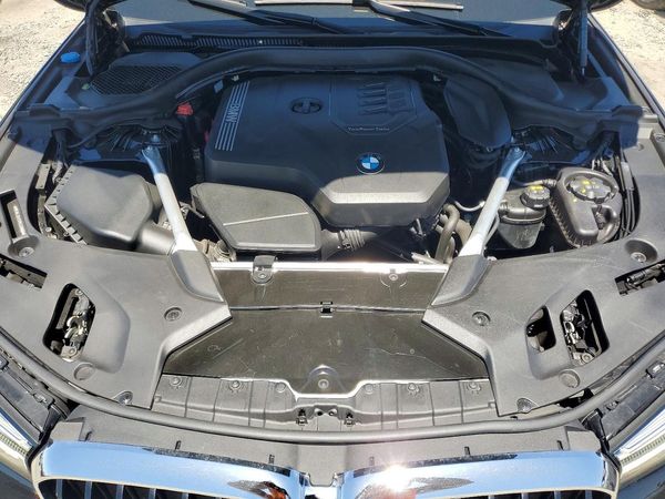 2021 BMW 530