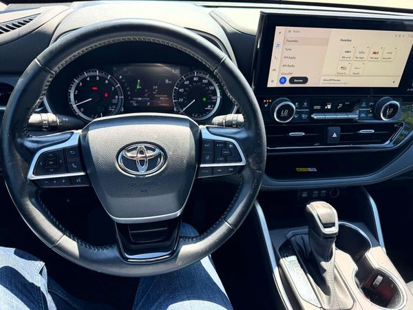 2023 TOYOTA HIGHLANDER
