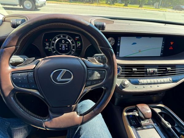 2018 LEXUS LS 500h