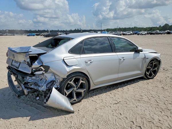 2020 VOLKSWAGEN PASSAT R-Line