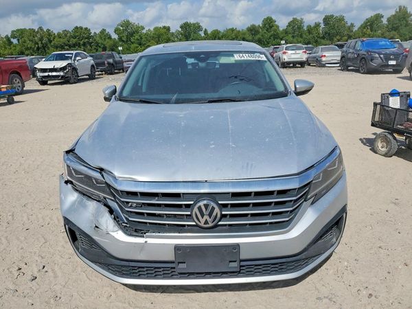 2020 VOLKSWAGEN PASSAT R-Line