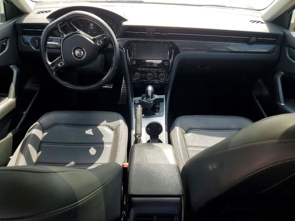 2020 VOLKSWAGEN PASSAT R-Line