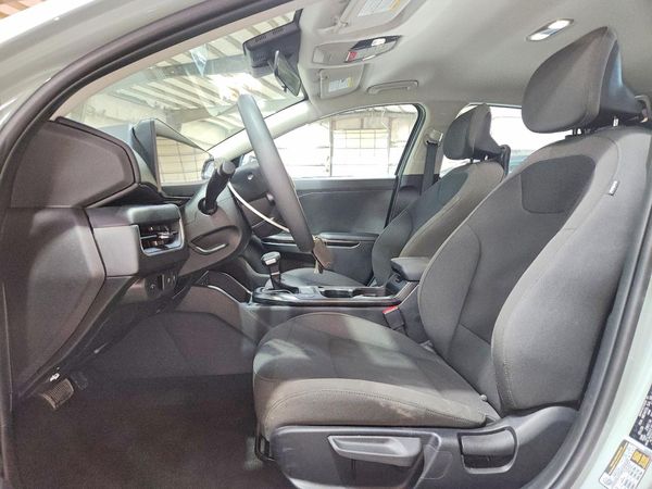 2026 KIA K4 LX, LXS