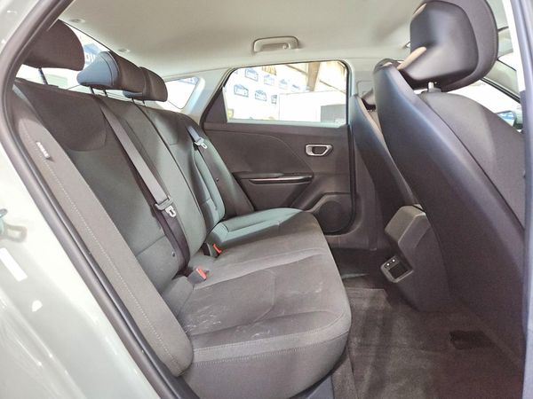 2026 KIA K4 LX, LXS
