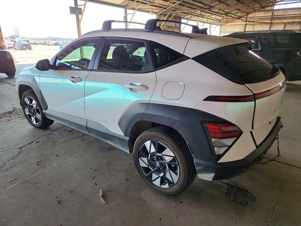 2024 HYUNDAI KONA SE